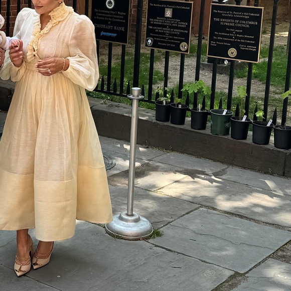 ZIMMERMANN CREAM BOTANICA RUFFLED GOWN - SIZE 1 - Picture 12 of 13